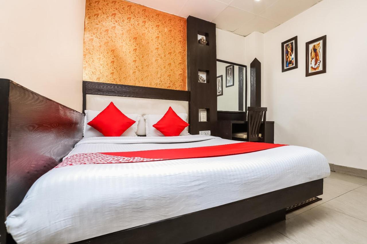 Hotel Shiv Palace Нью-Дели Экстерьер фото